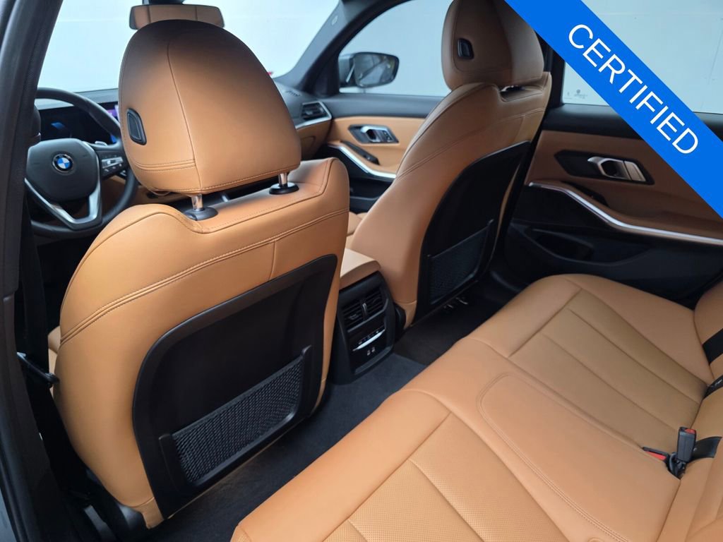 Used 2023 BMW 330i Sedan w/ Driving Assistance Package image 15