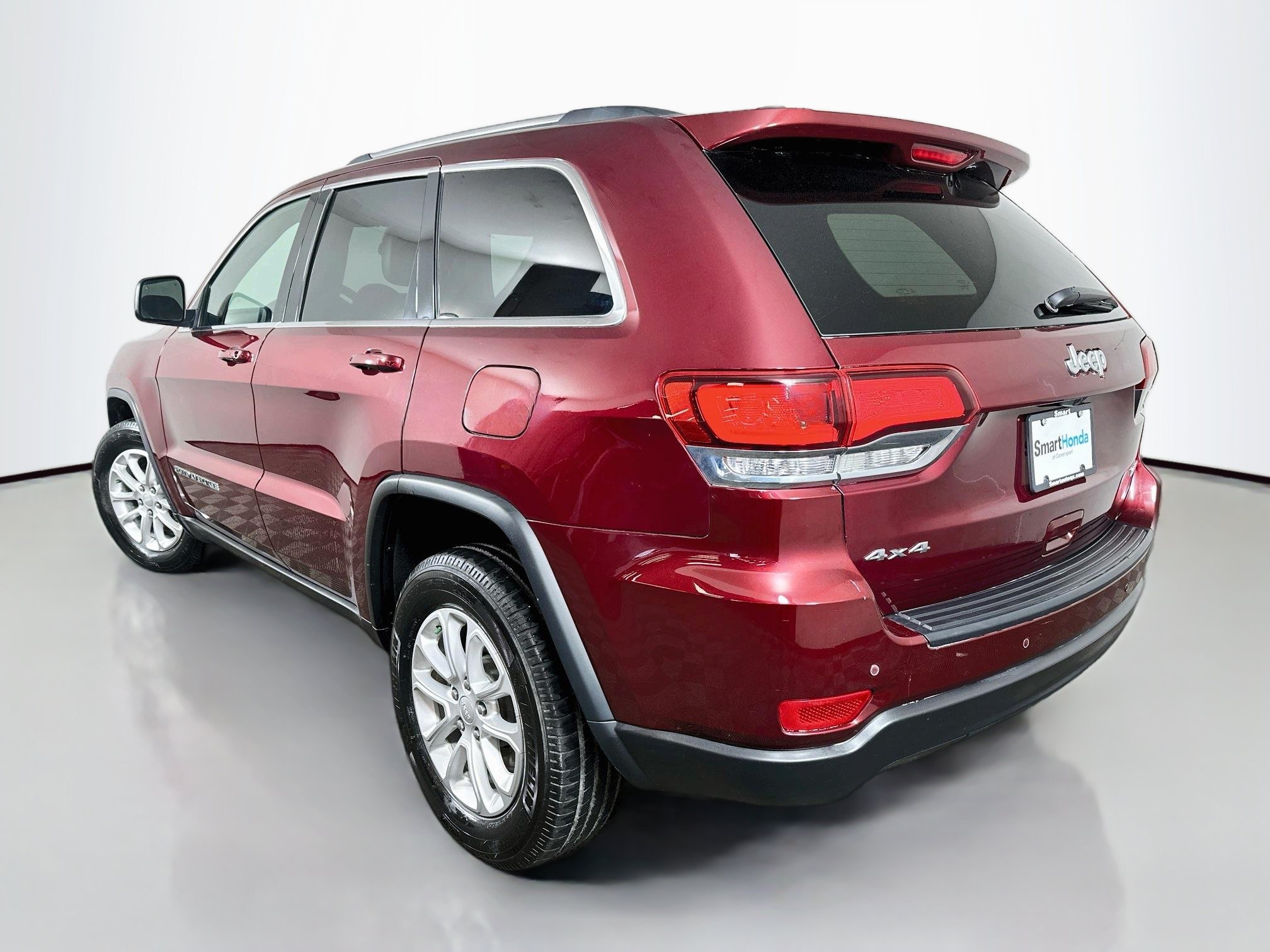 Used 2021 Jeep Grand Cherokee Laredo X AWD/4WD image 5