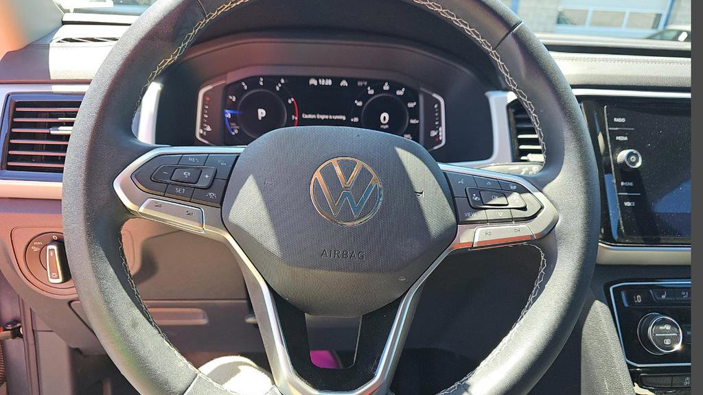 Used 2022 Volkswagen Atlas SEL AWD/4WD image 13