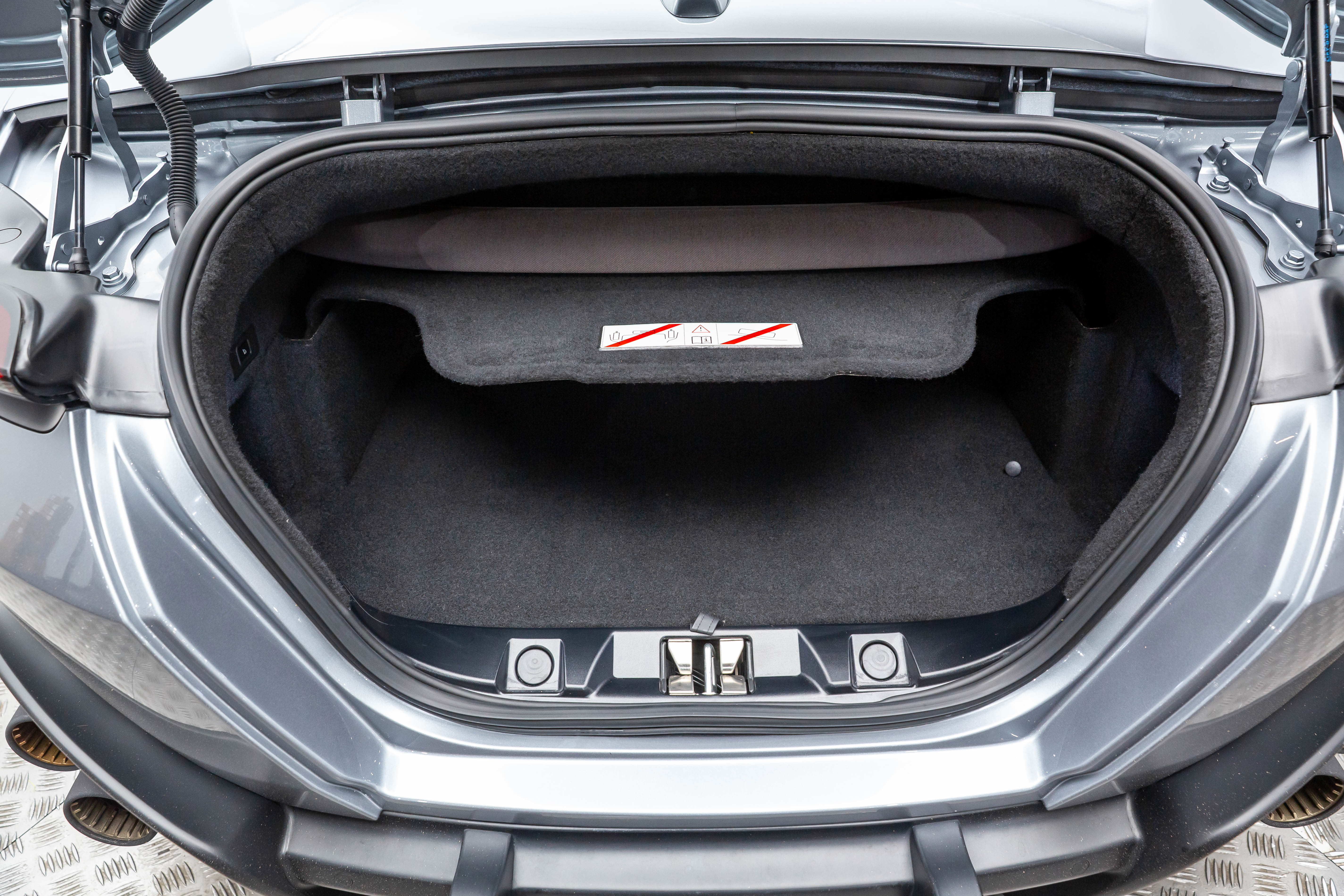 Certified 2024 Ferrari Roma Spider image 33