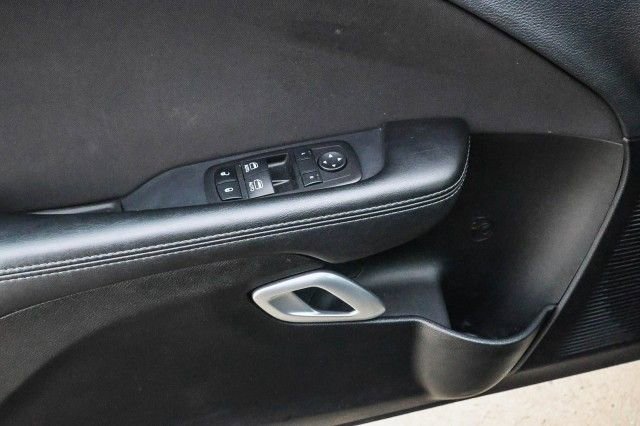 Used 2023 Dodge Challenger SXT image 33