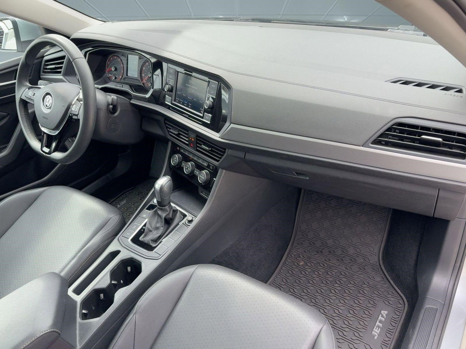 Used 2020 Volkswagen Jetta SE image 25