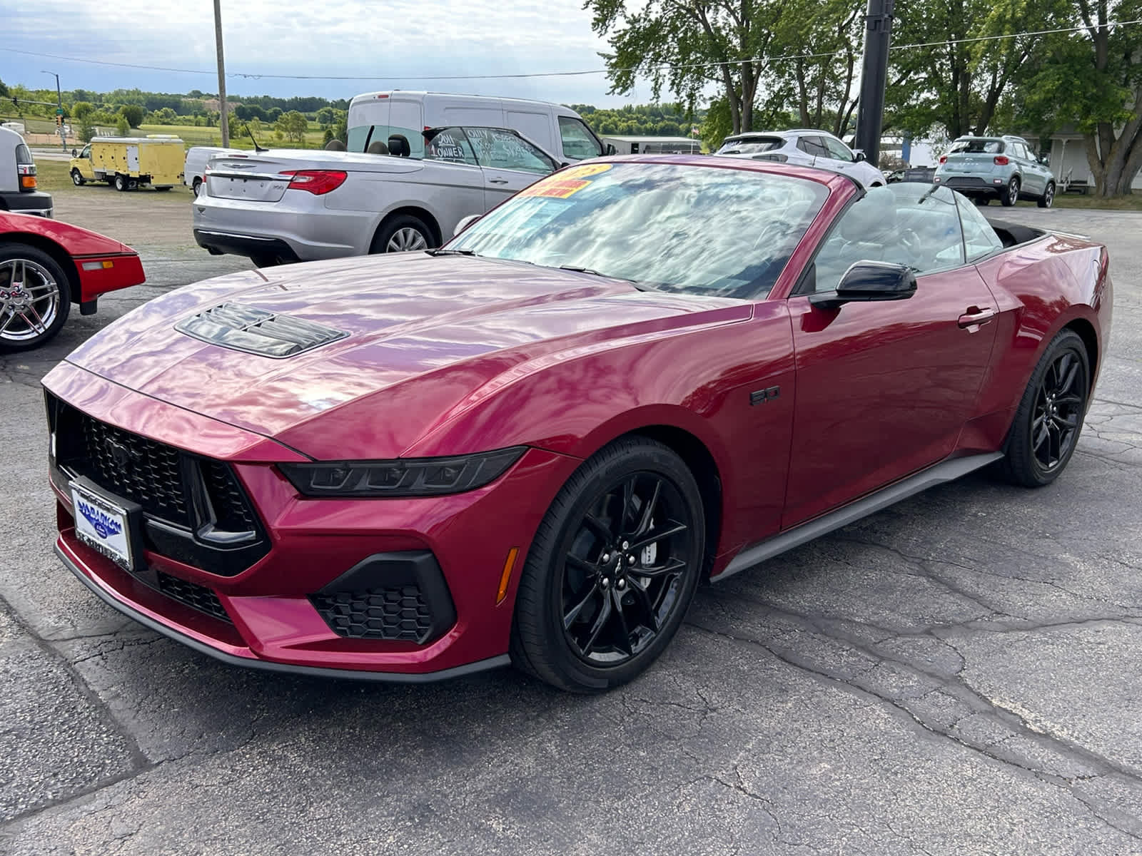 Used 2025 Ford Mustang GT Premium RWD image 3