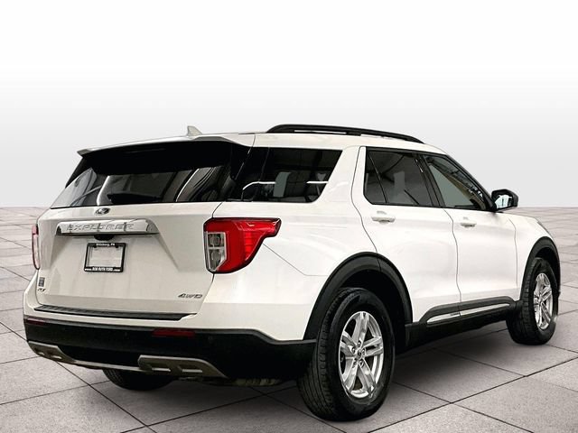 Used 2021 Ford Explorer XLT w/ Equipment Group 202A AWD/4WD image 11