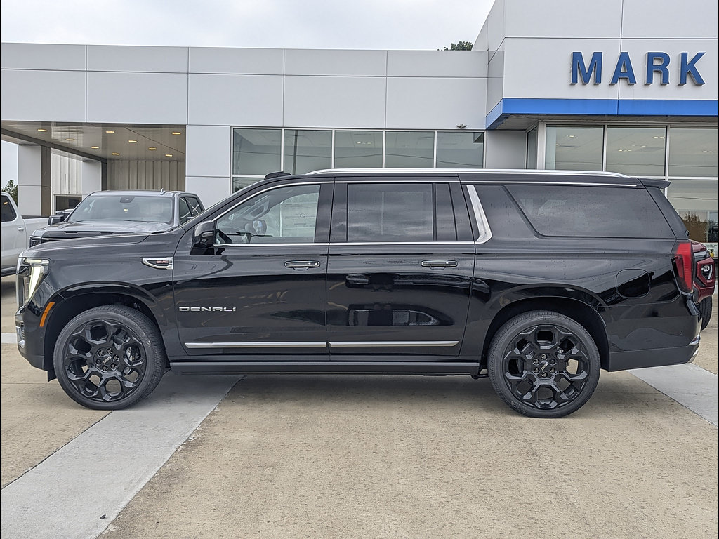 New 2026 GMC Yukon XL Denali AWD/4WD image 9