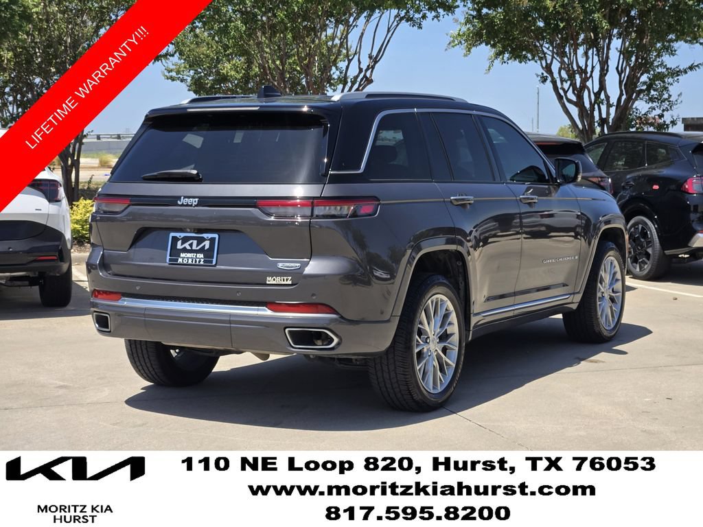Used 2023 Jeep Grand Cherokee Summit w/ Luxury Tech Group V RWD image 4
