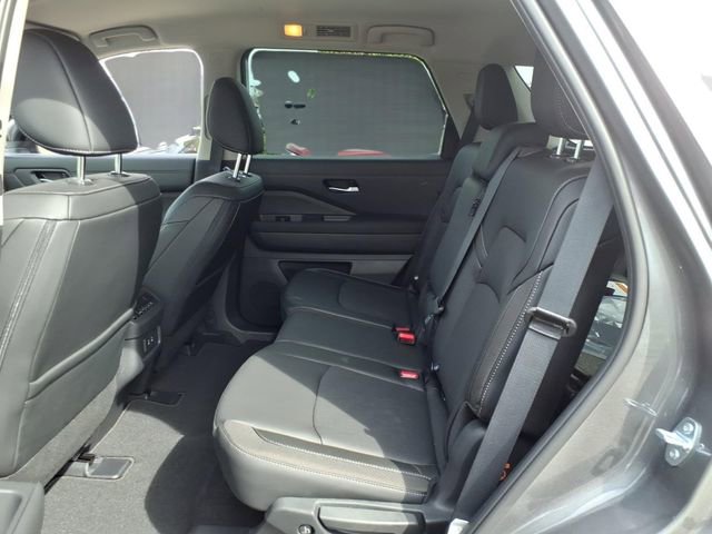 New 2026 Nissan Pathfinder SL AWD/4WD image 5