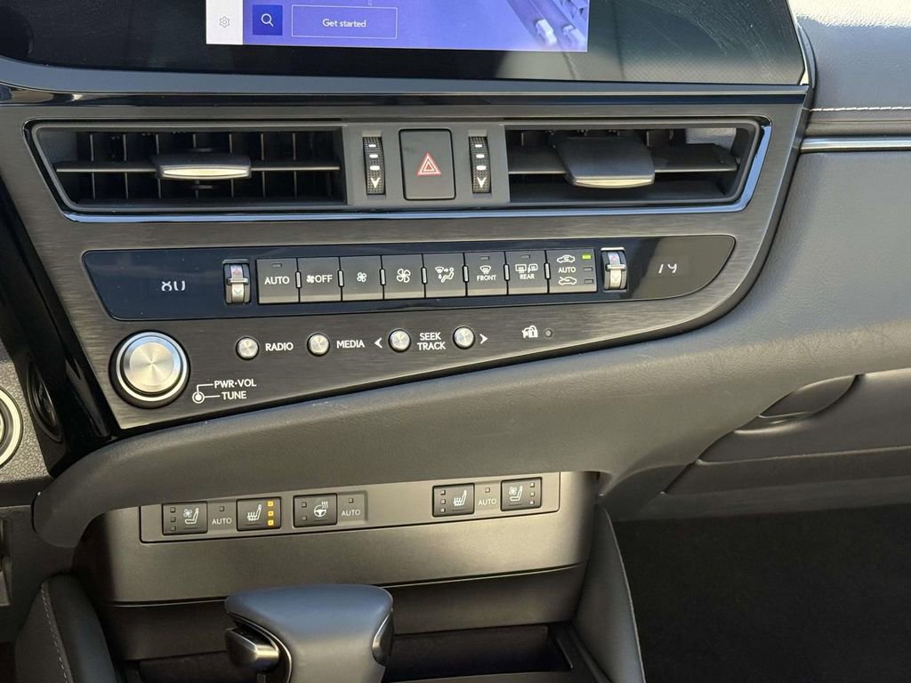 Used 2025 Lexus ES 300h w/ Premium Package image 19
