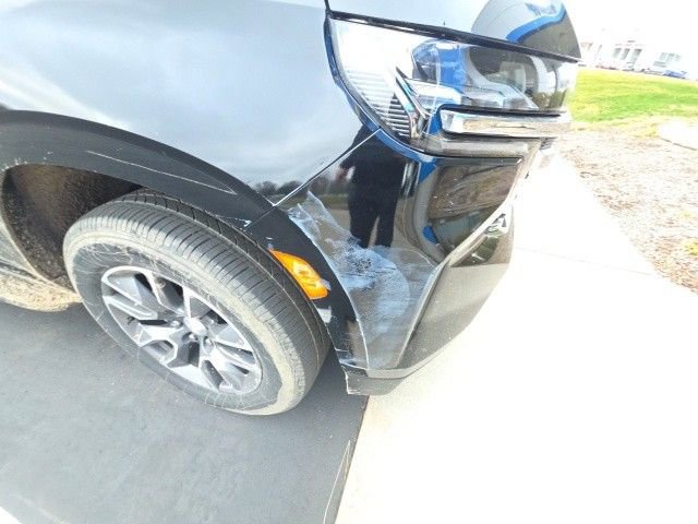 Used 2021 Chevrolet Suburban LT w/ Rear Media and Nav Package image 8