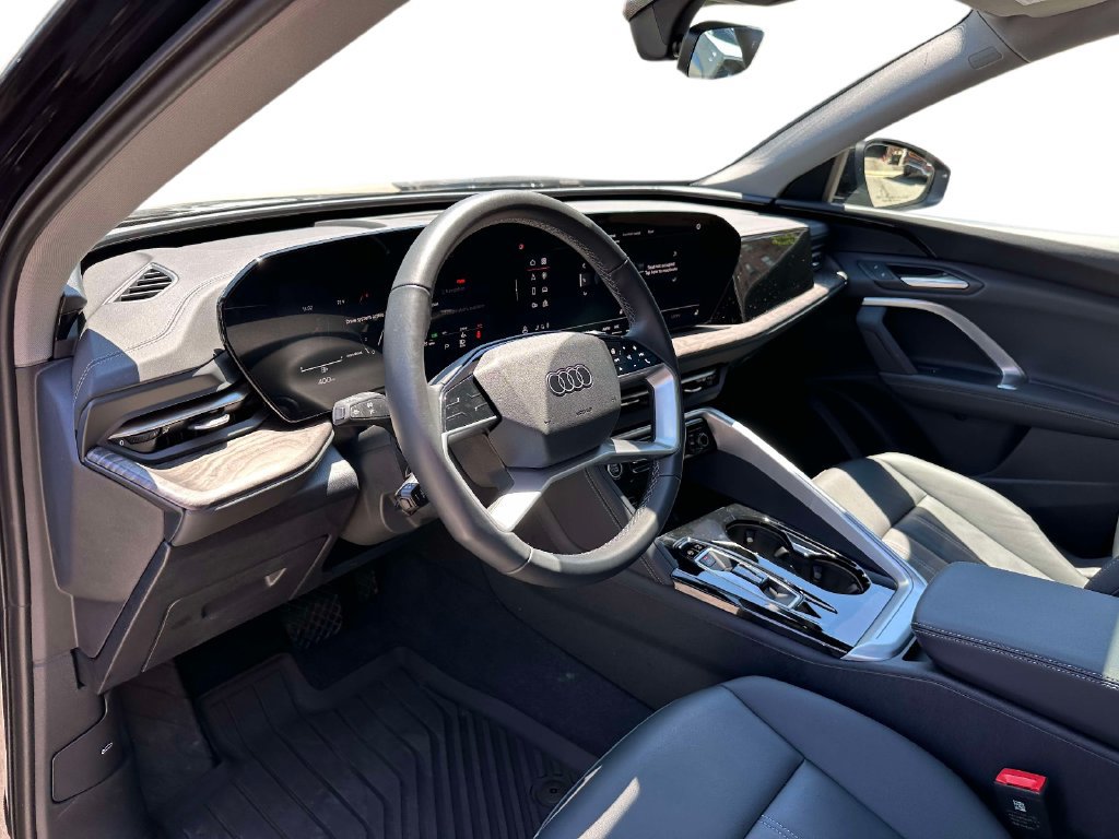 Used 2025 Audi Q5 Premium w/ Convenience Package AWD/4WD image 16