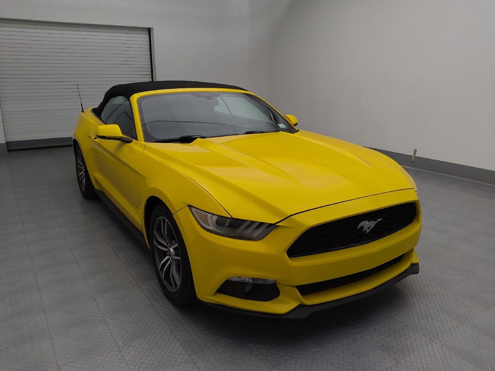 Used 2016 Ford Mustang Premium image 13