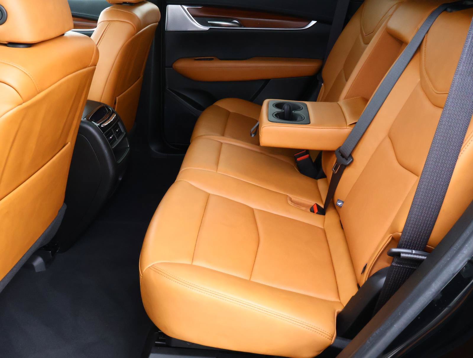 Used 2024 Cadillac XT5 Premium Luxury w/ Technology Package FWD image 20