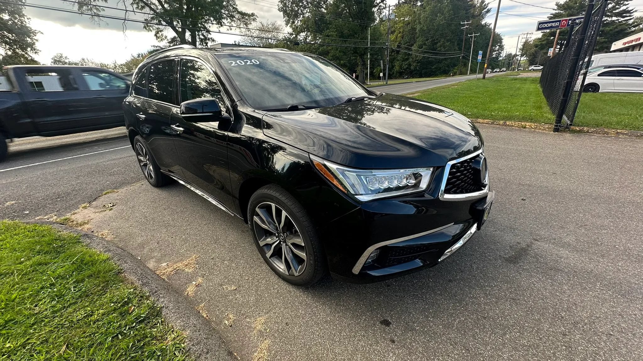 Used 2020 Acura MDX w/ Advance Package AWD/4WD image 3