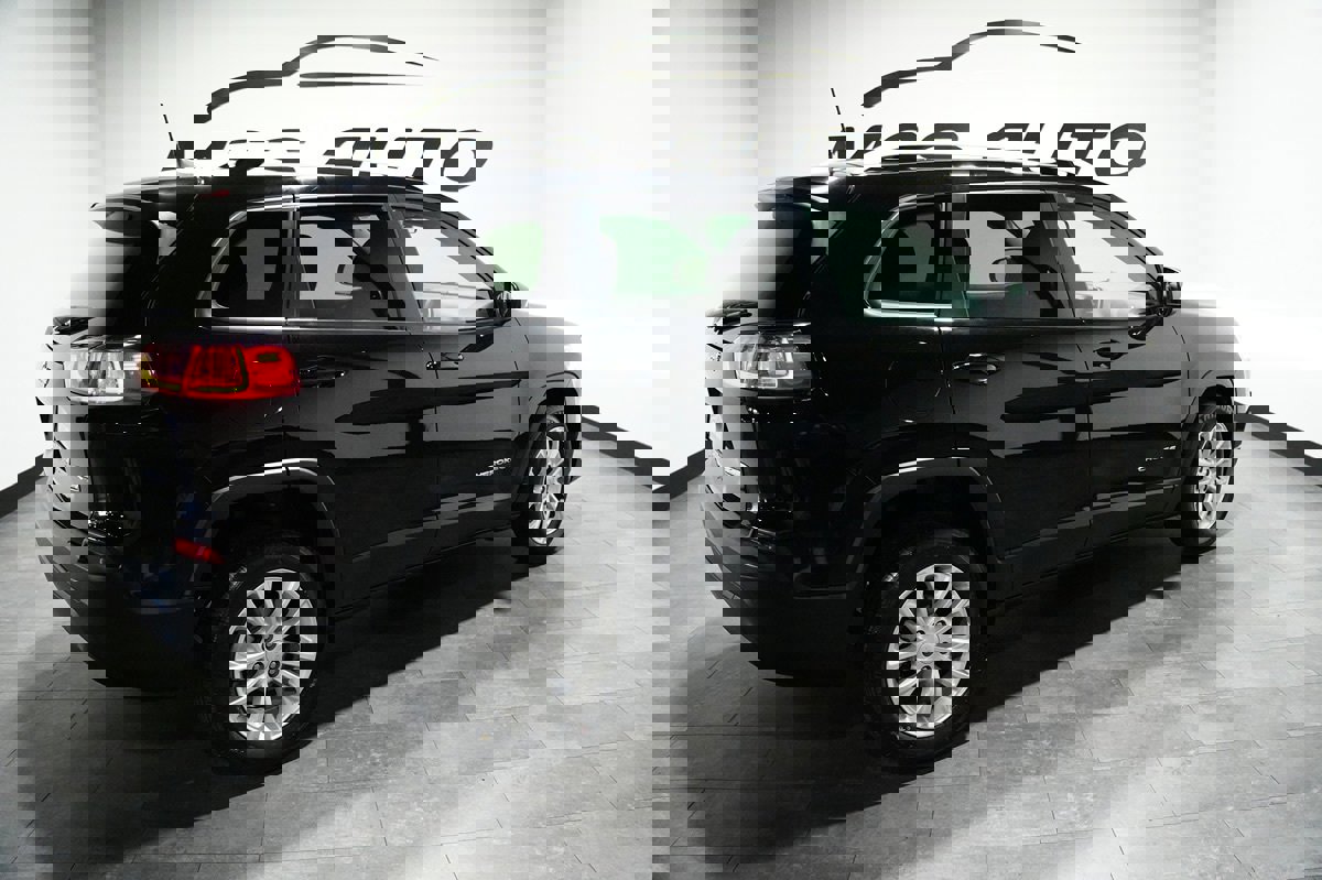 Used 2020 Jeep Cherokee Latitude image 10