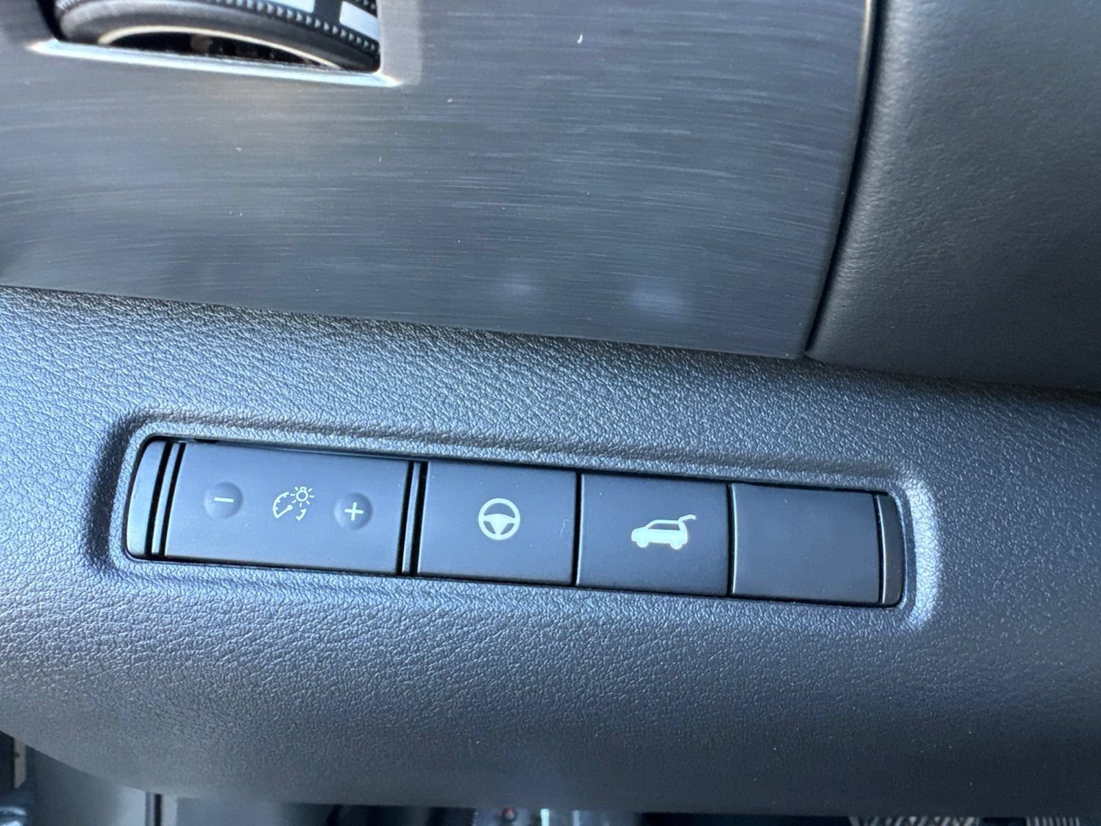 Used 2025 Nissan Pathfinder Rock Creek AWD/4WD image 27