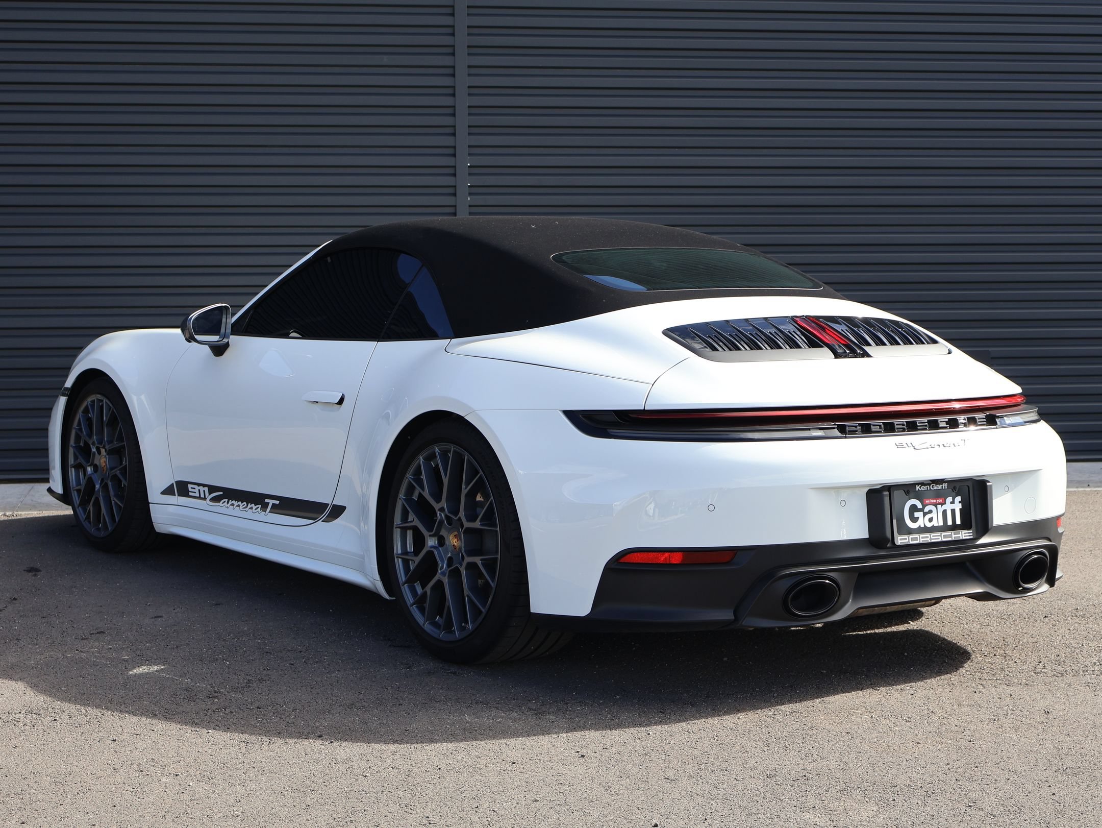 Certified 2025 Porsche 911 Carrera T RWD image 3