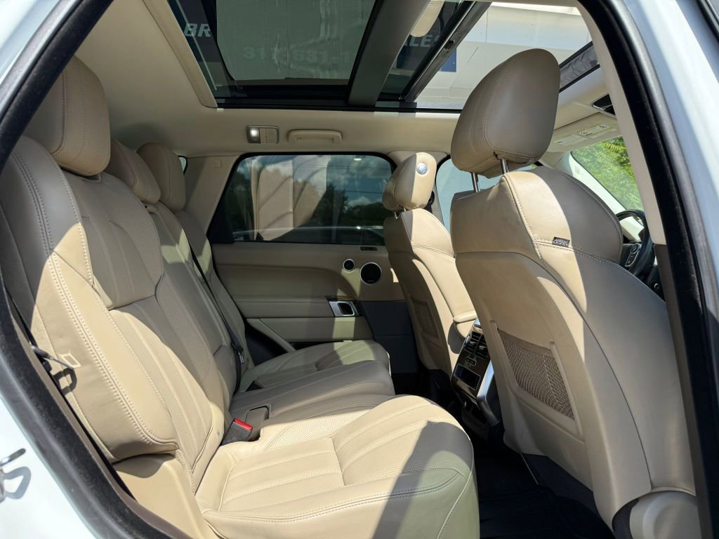 Used 2014 Land Rover Range Rover Sport HSE image 21