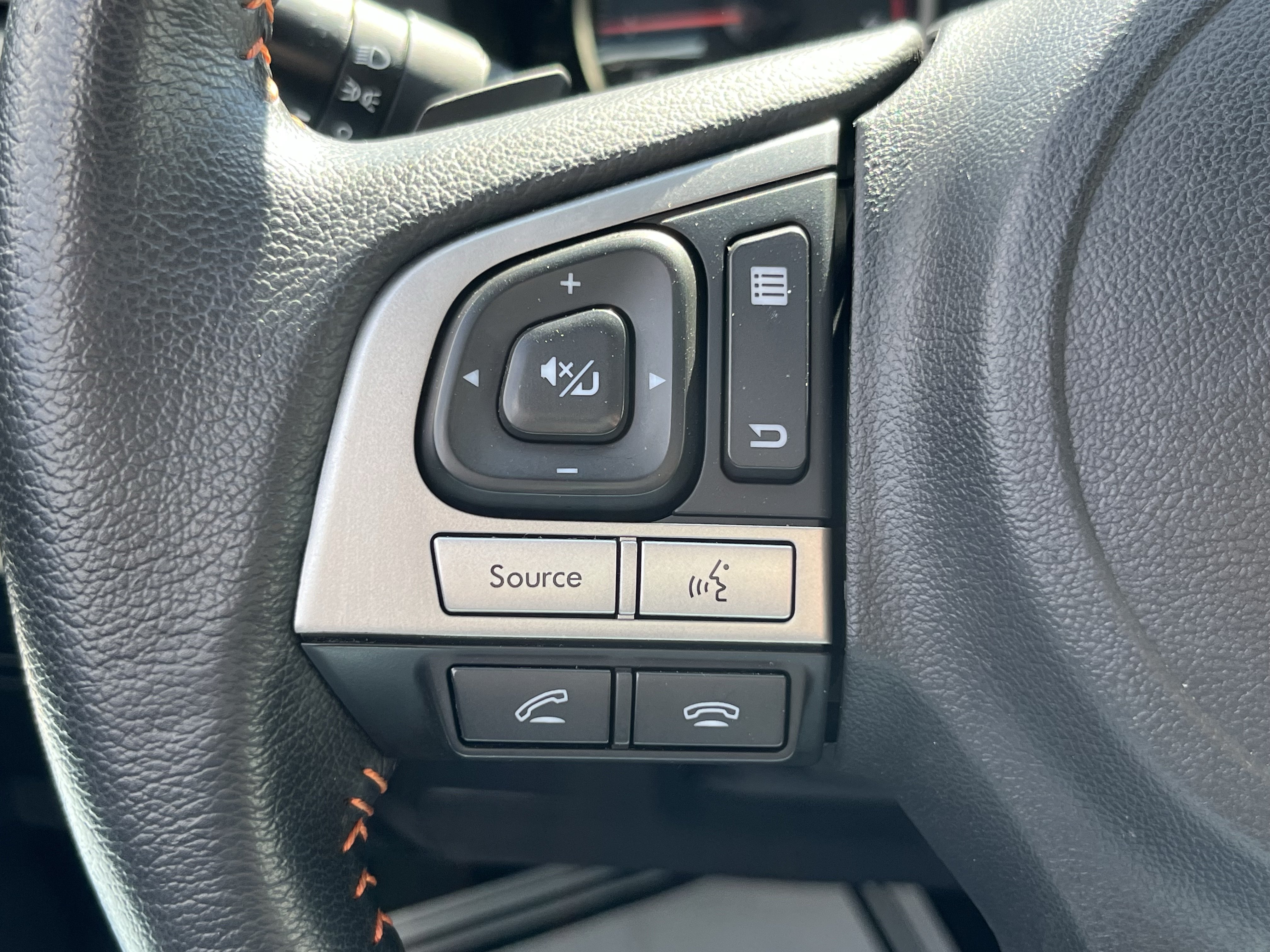 Used 2017 Subaru Crosstrek 2.0i Premium AWD/4WD image 23