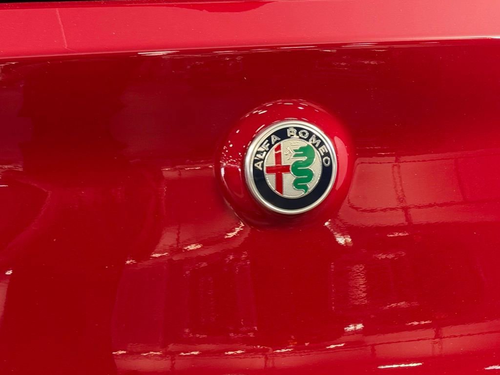 Used 2025 Alfa Romeo Stelvio Sprint w/ Veloce Package image 15