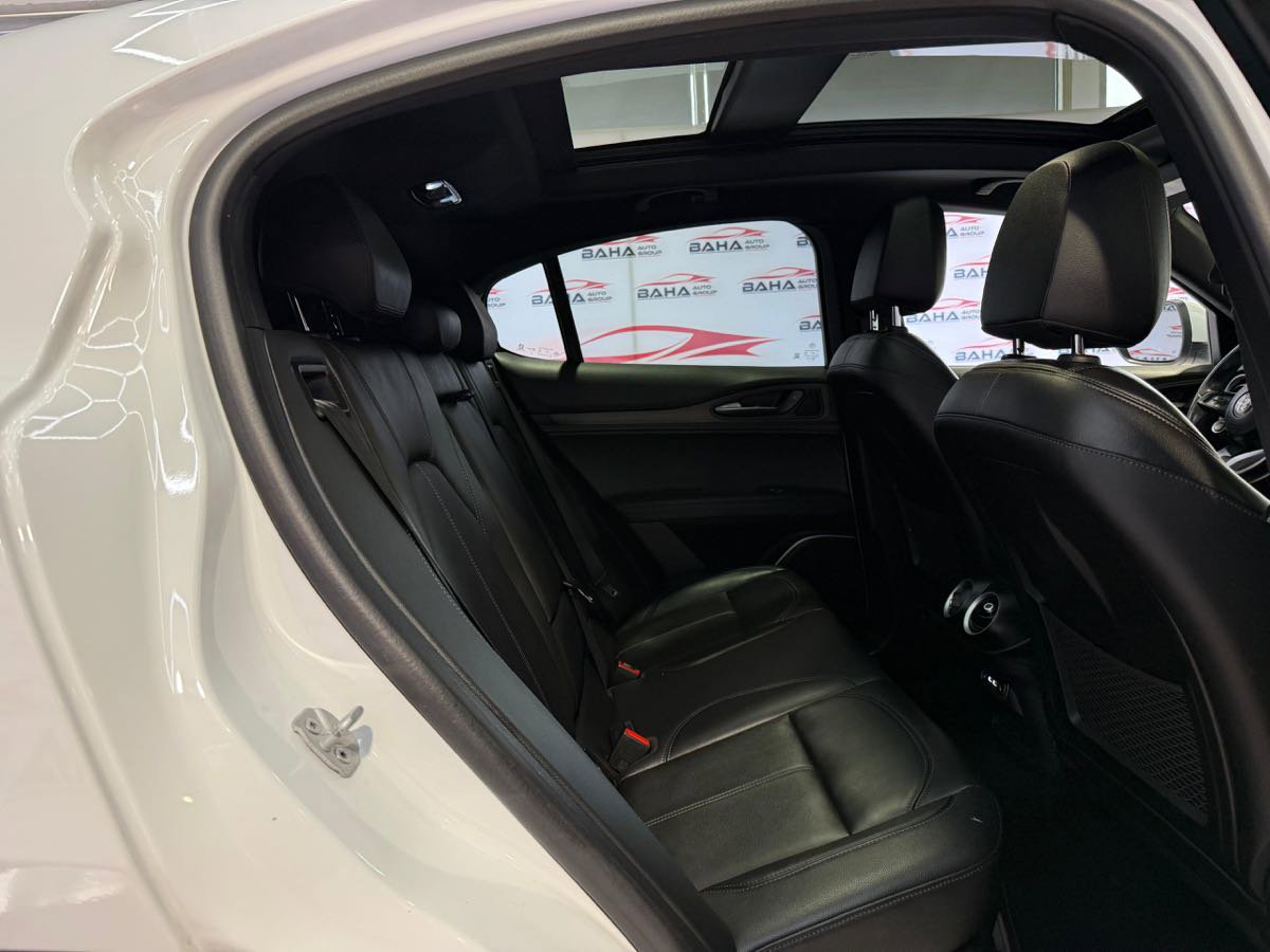 Used 2022 Alfa Romeo Stelvio Ti w/ Active Assist Plus Package image 46