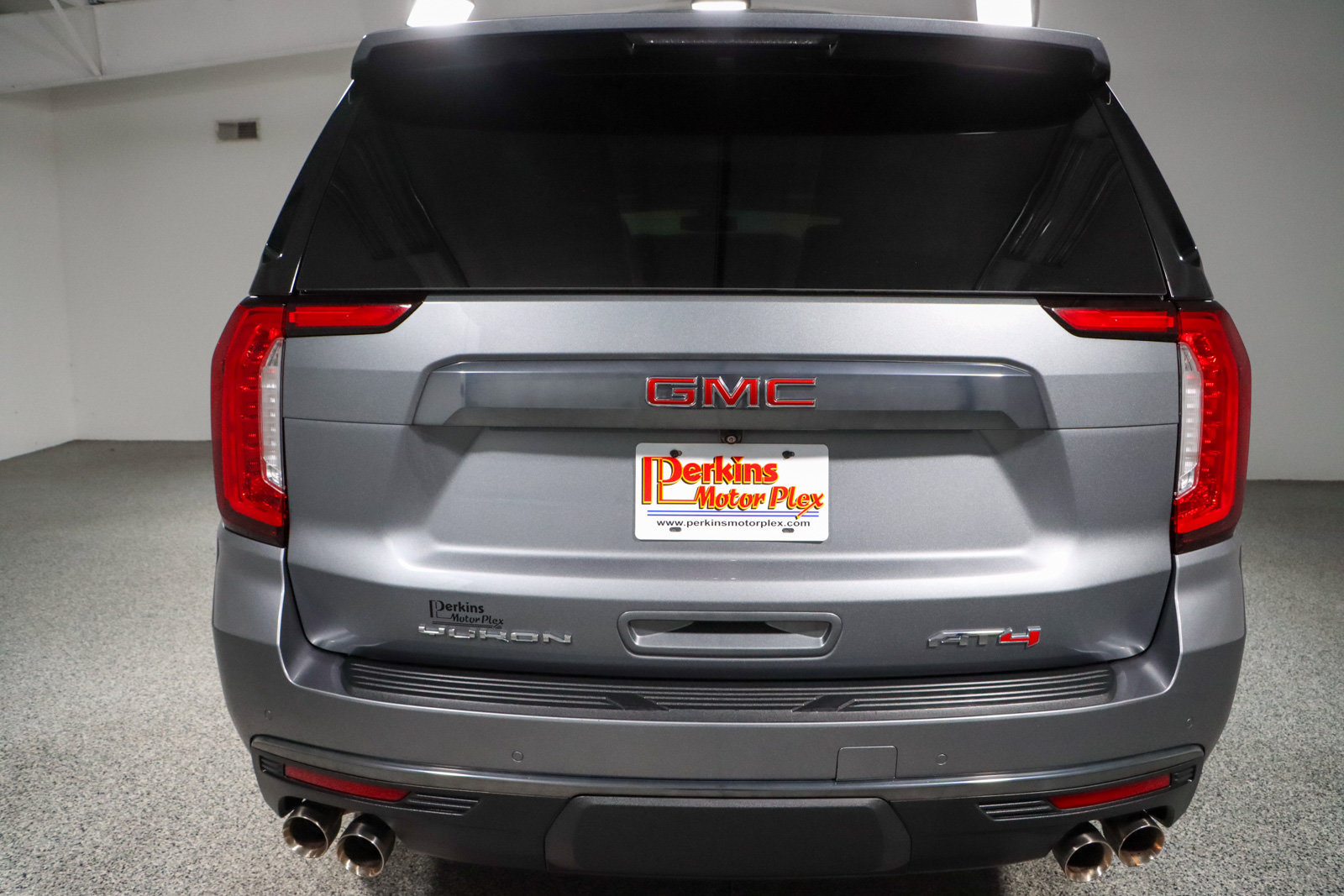 Used 2022 GMC Yukon AT4 AWD/4WD image 8