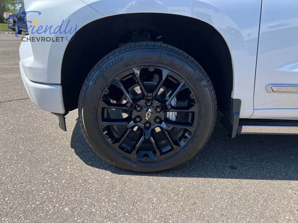 Certified 2023 Chevrolet Silverado 1500 High Country w/ High Country Premium Package AWD/4WD image 15