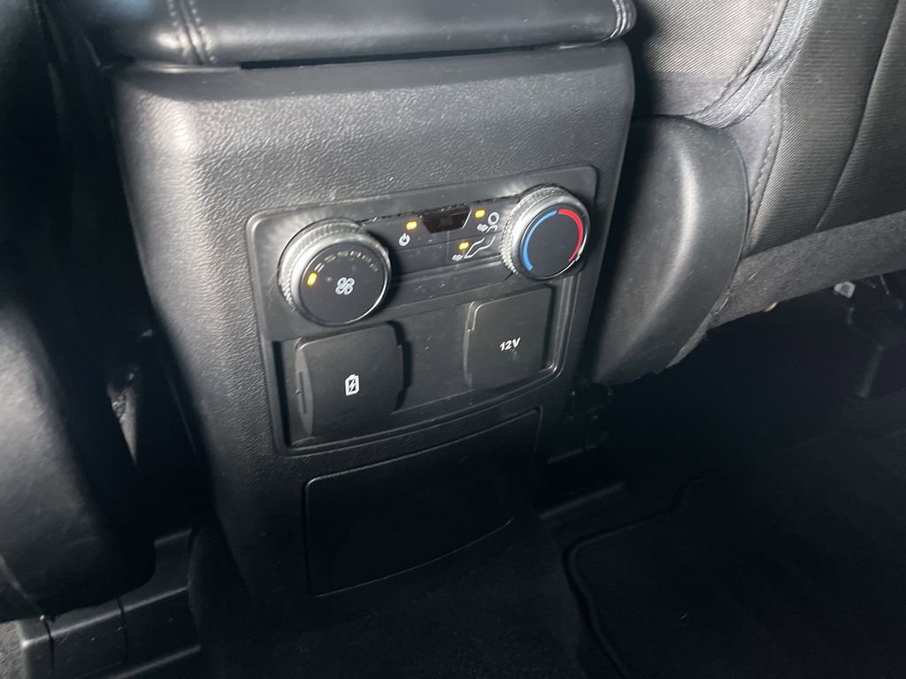 Used 2022 Ford Explorer XLT image 20