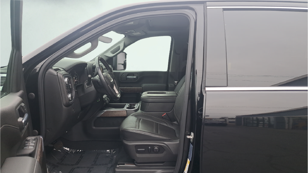 Used 2022 GMC Sierra 3500 Denali w/ Denali Ultimate Package AWD/4WD image 18
