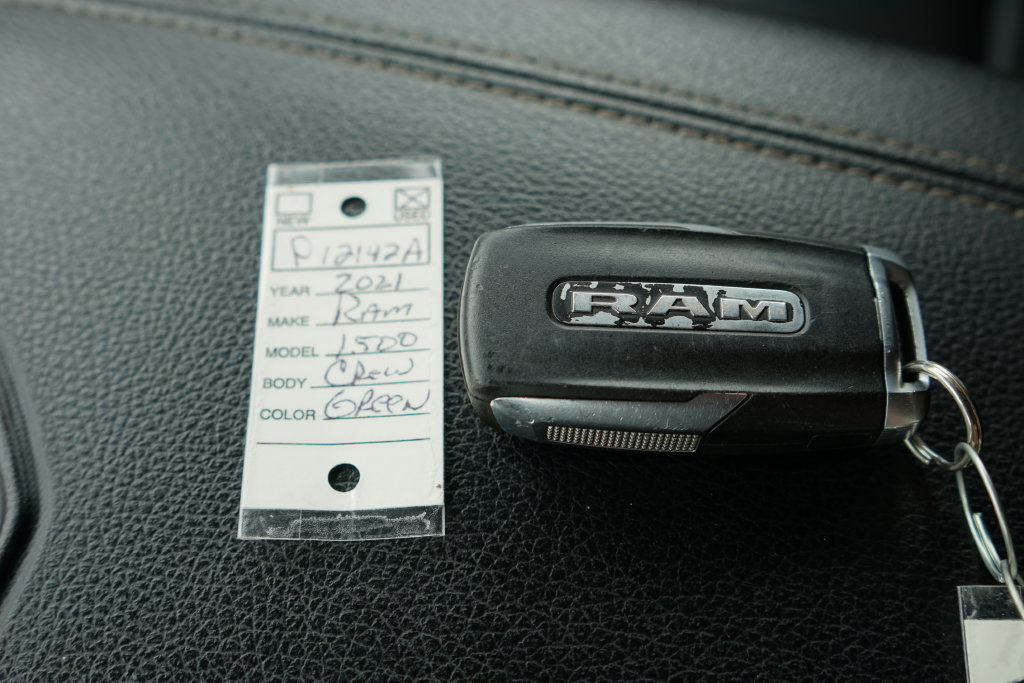 Used 2021 RAM 1500 Laramie AWD/4WD image 34