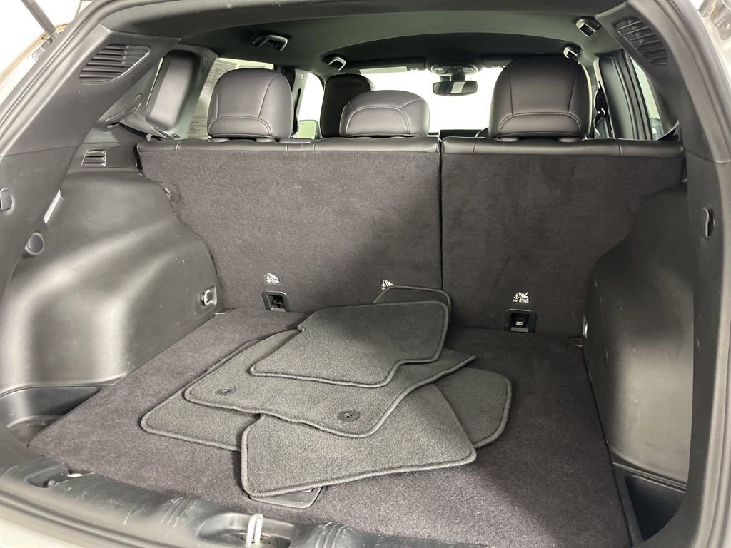 Used 2025 Jeep Compass Limited AWD/4WD image 9