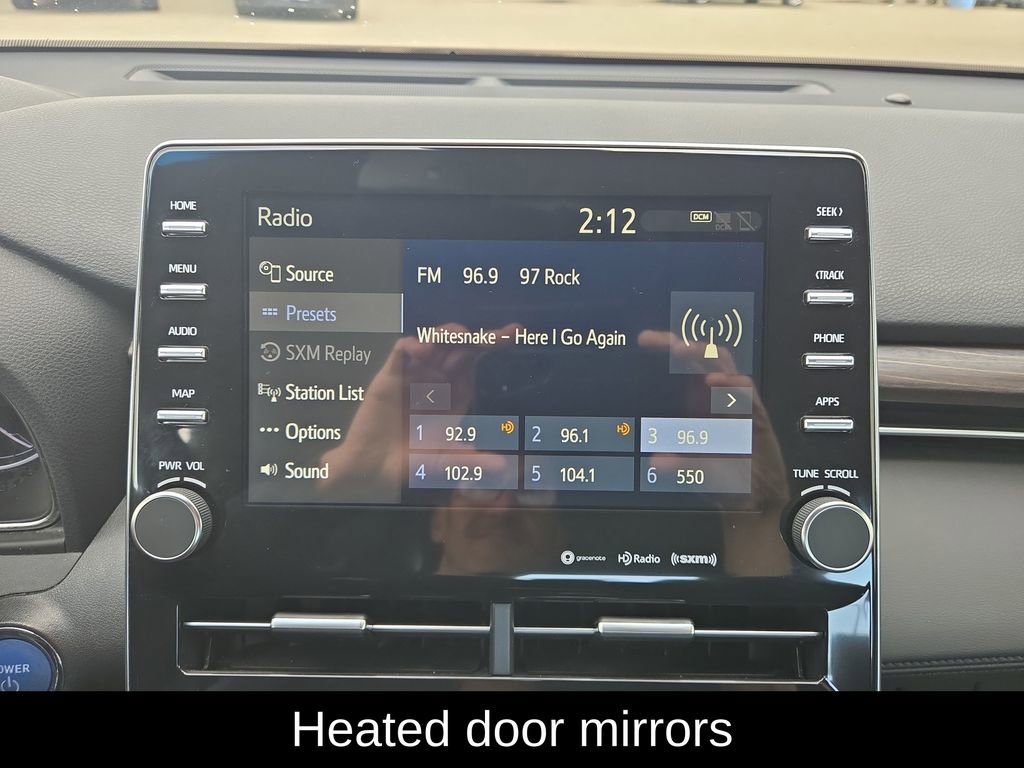 Used 2020 Toyota Avalon XLE w/ Moonroof Package FWD image 19