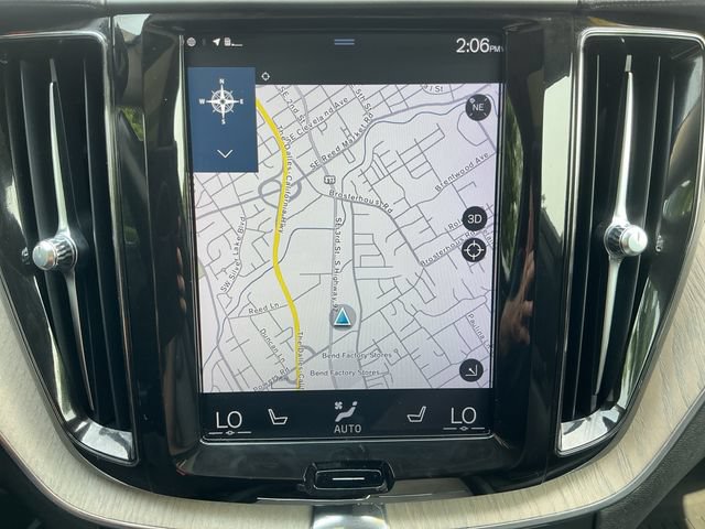 Used 2018 Volvo XC60 T8 Inscription w/ Advanced Package AWD/4WD image 15