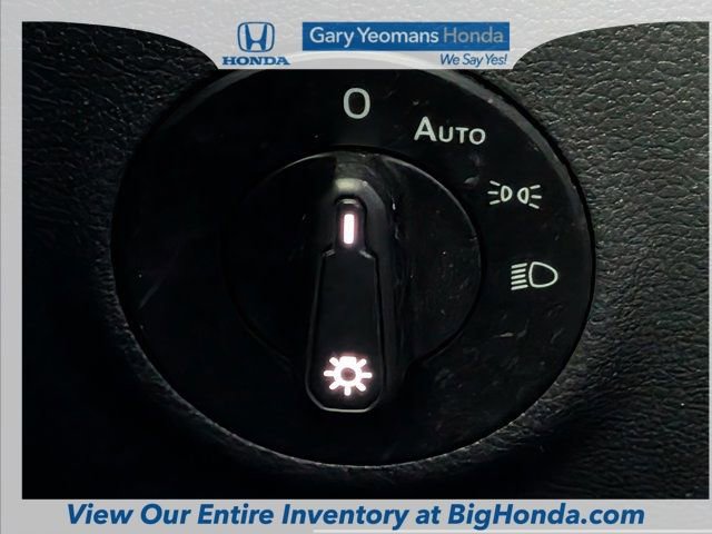 Used 2024 Volkswagen Taos SE image 24