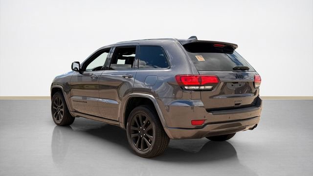 Used 2019 Jeep Grand Cherokee Altitude RWD image 4