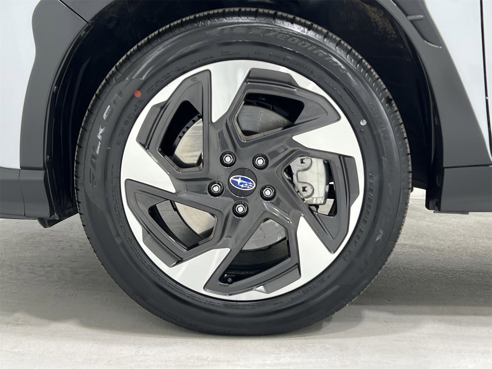 Certified 2025 Subaru Crosstrek 2.5i Limited w/ Crosstrek Mirror Package image 10