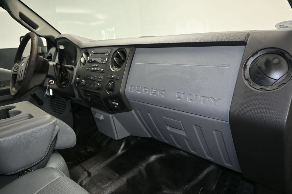 Used 2016 Ford F250 XL w/ XL Appearance Package AWD/4WD image 23