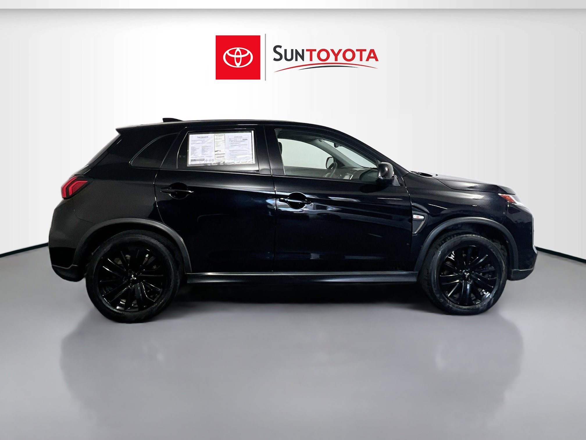 Used 2024 Mitsubishi Outlander Sport LE image 2