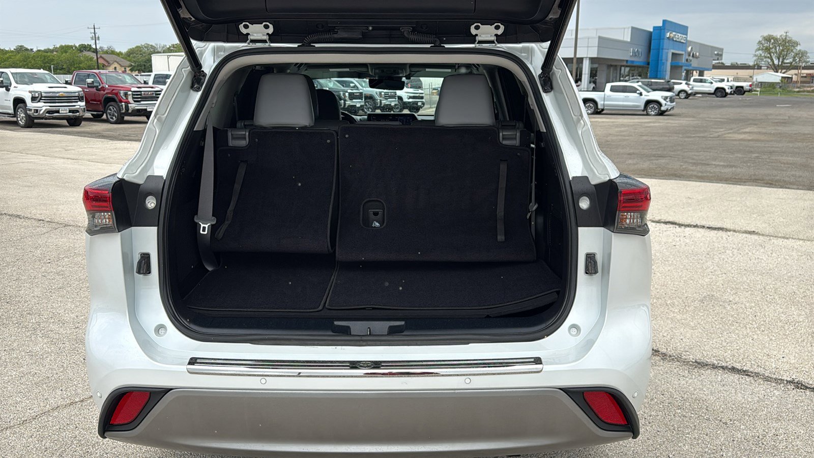 Used 2022 Toyota Highlander Platinum image 26