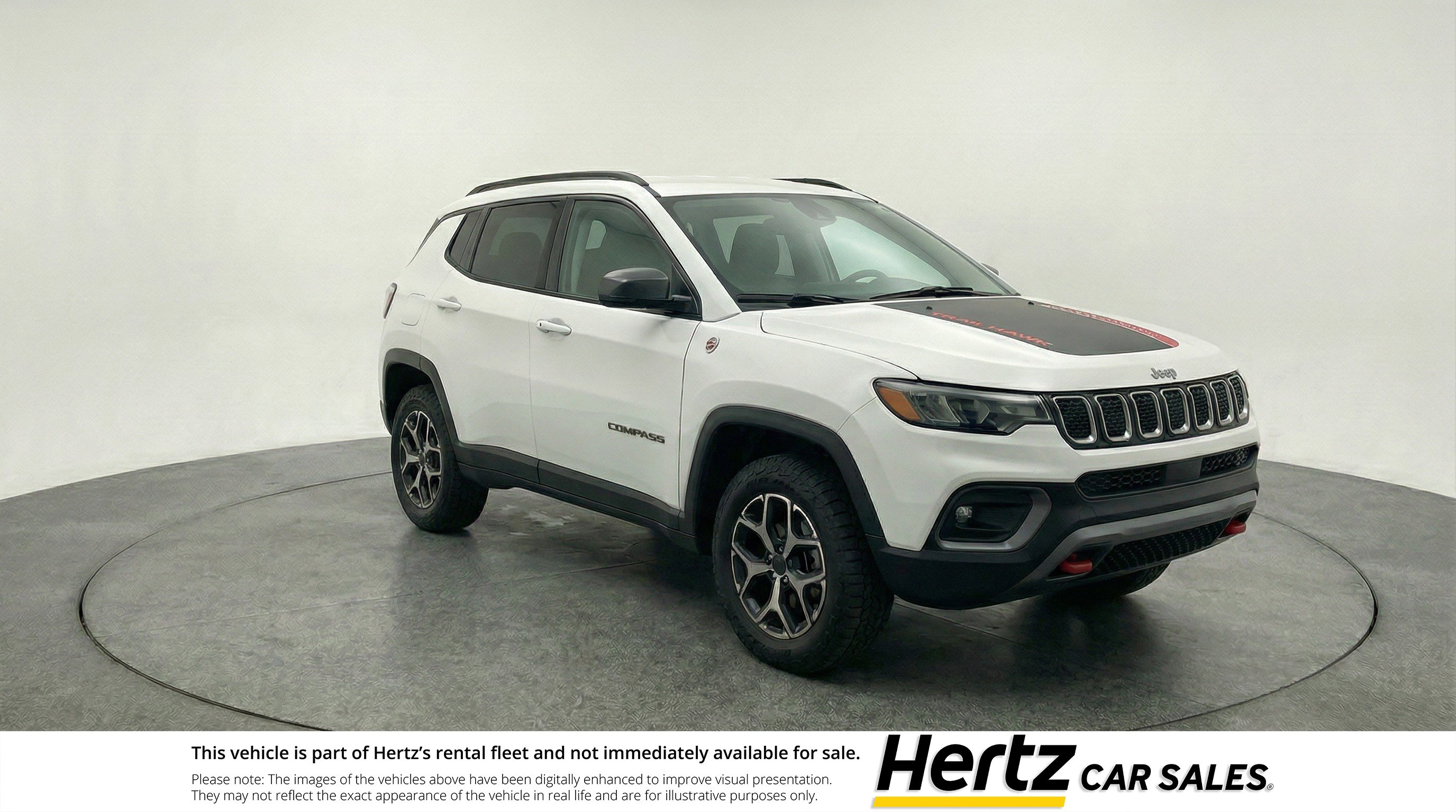 Used 2025 Jeep Compass Trailhawk image 1