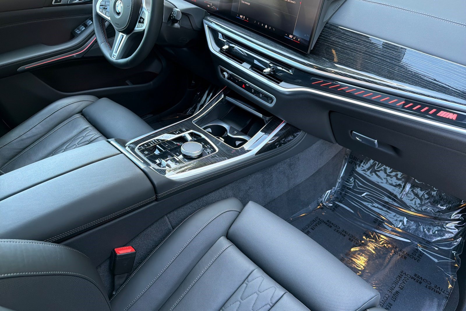 Used 2025 BMW X7 M60i AWD/4WD image 19