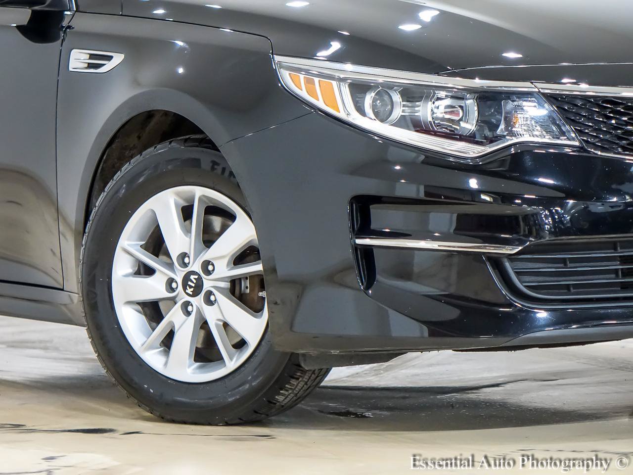 Used 2016 Kia Optima LX FWD image 3