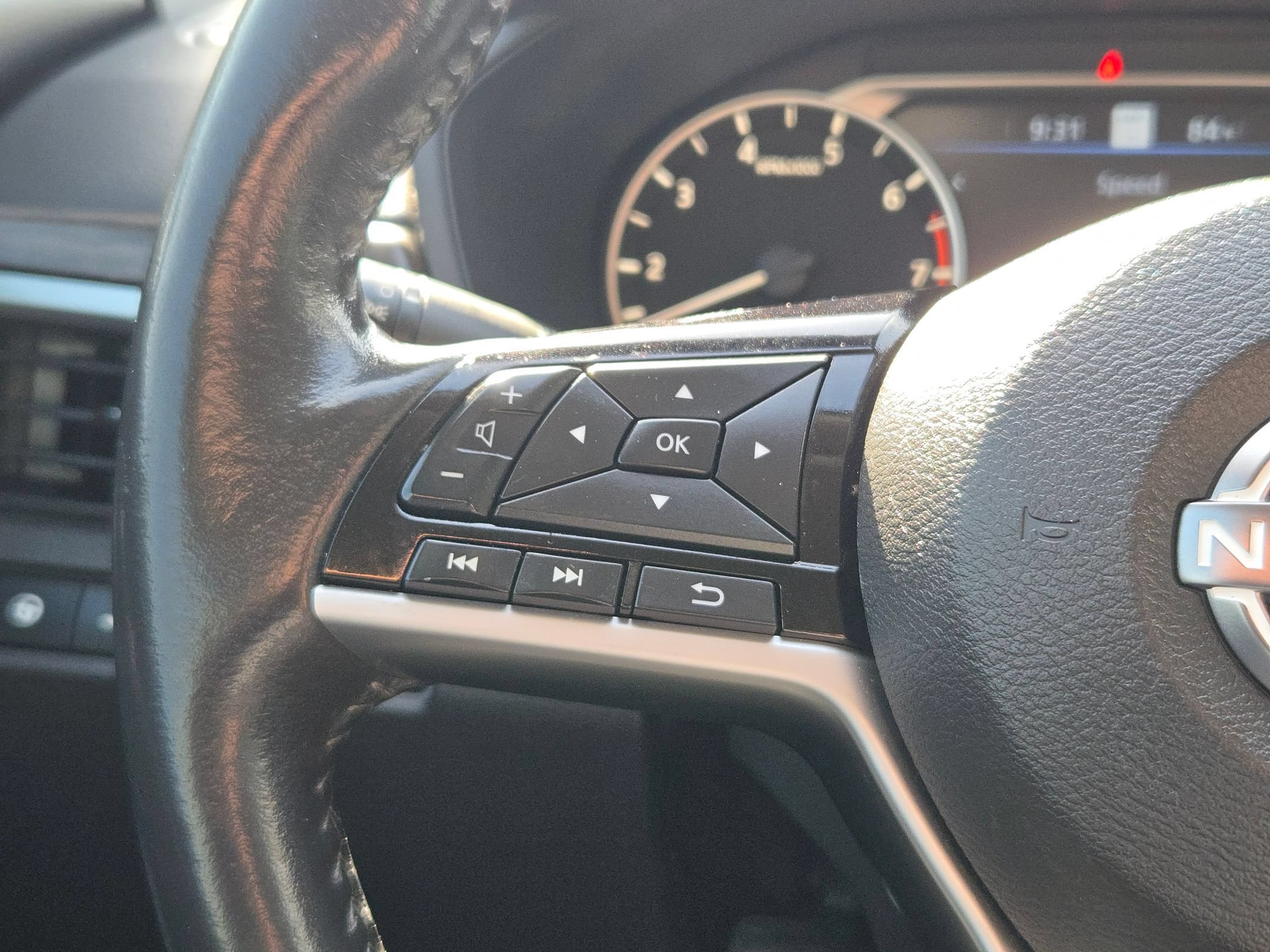 Certified 2024 Nissan Altima 2.5 SL FWD image 22