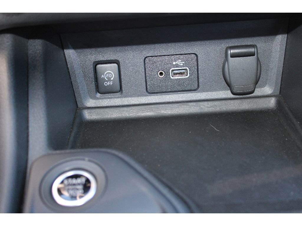 Used 2025 Nissan Sentra S image 27