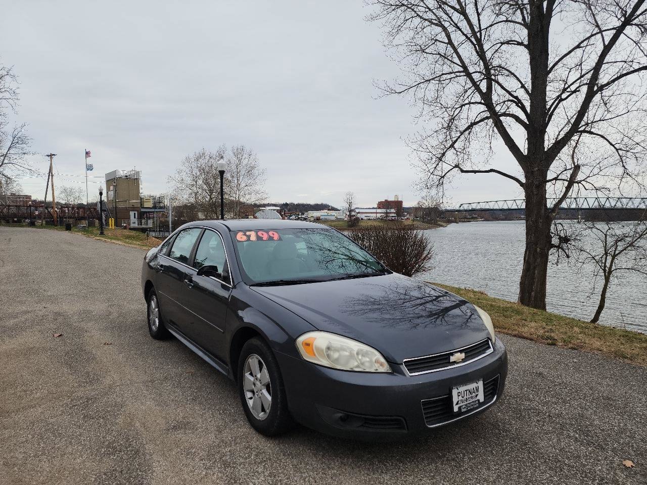 Used 2010 Chevrolet Impala LT FWD image 7
