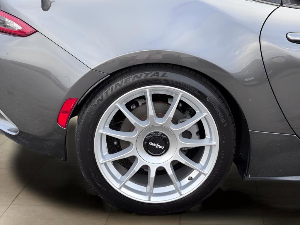 Used 2017 MAZDA MX-5 Miata RF Grand Touring image 36