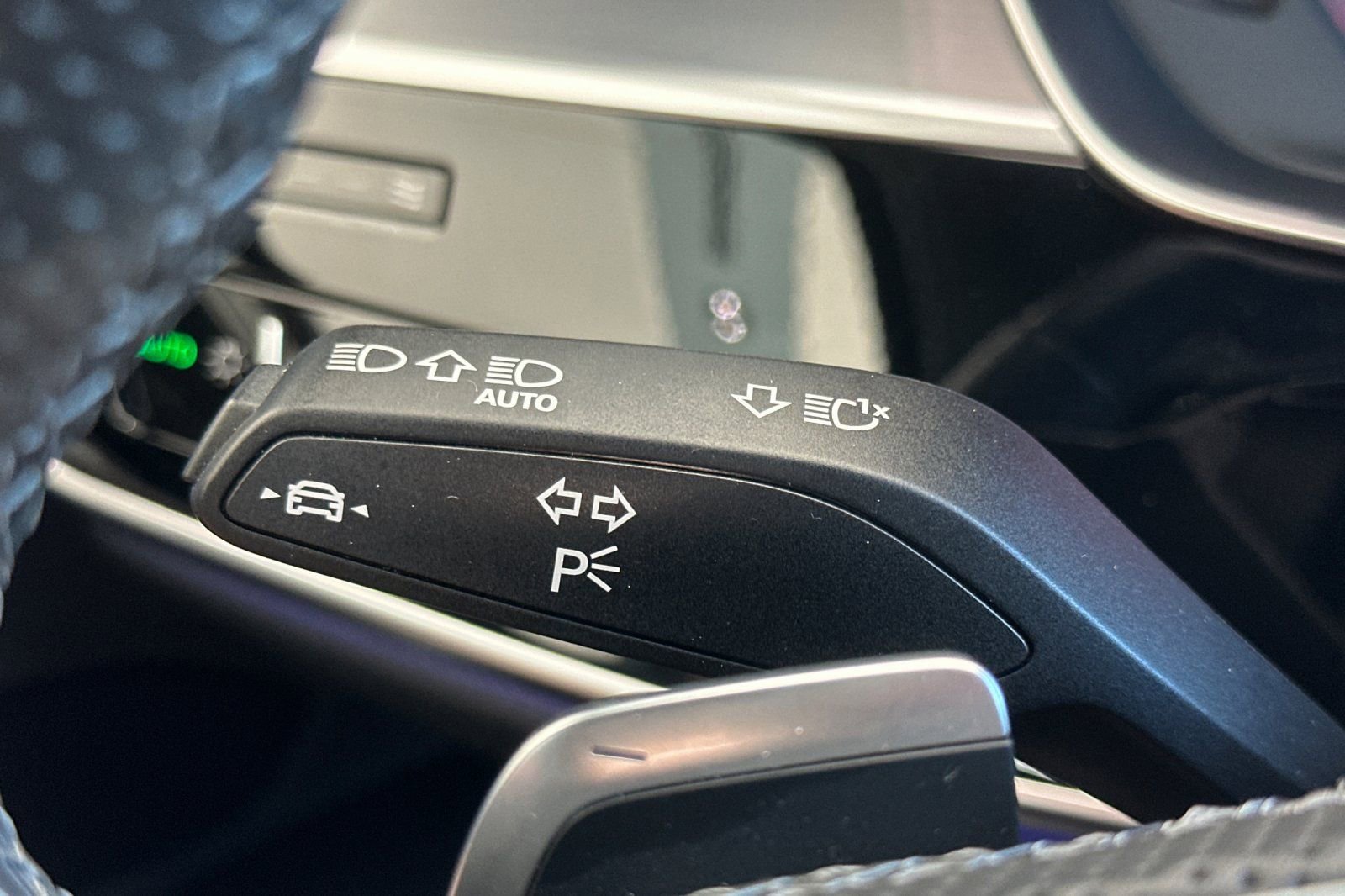 Used 2023 Audi S8 w/ S8 Comfort Plus Package image 35