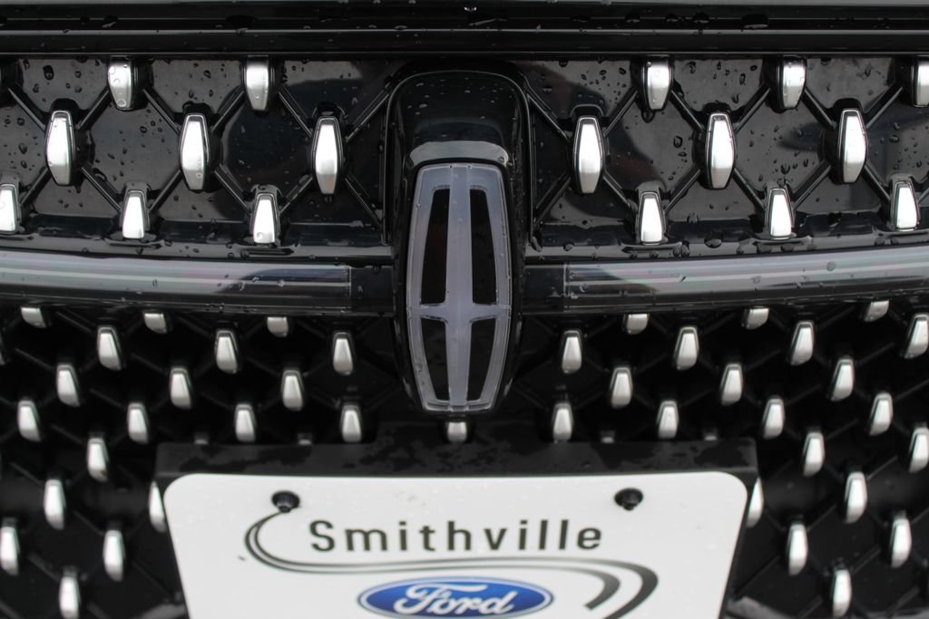 Used 2024 Lincoln Nautilus Reserve w/ Equipment Group 203A AWD/4WD image 10