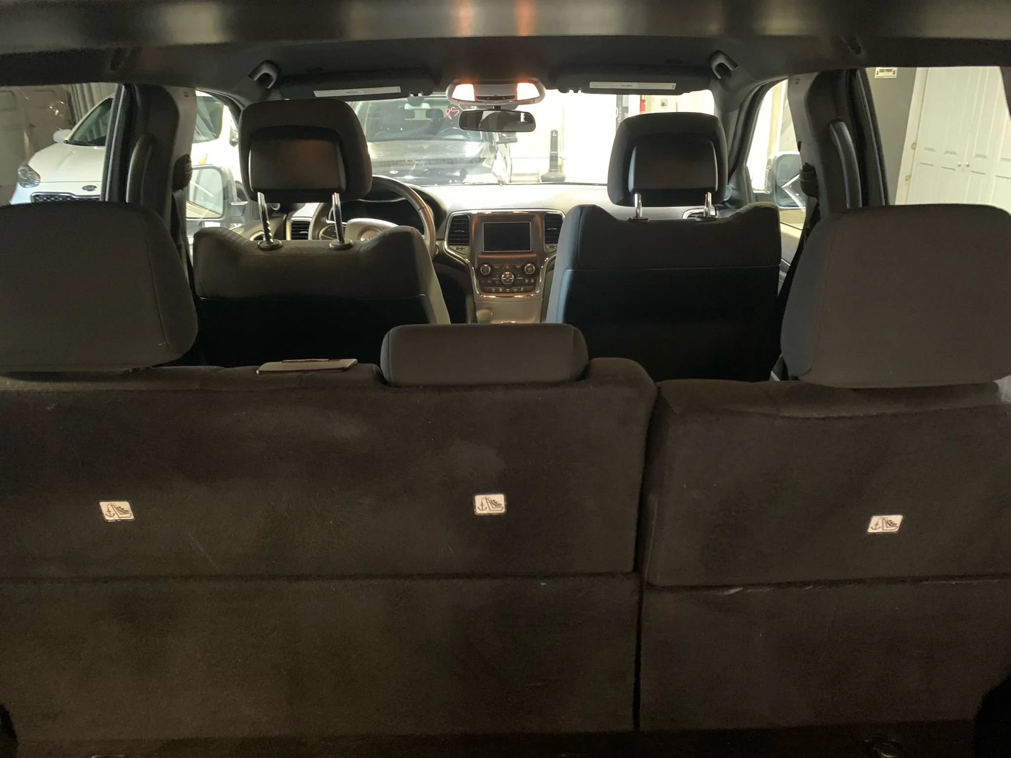 Used 2018 Jeep Grand Cherokee Laredo AWD/4WD image 17