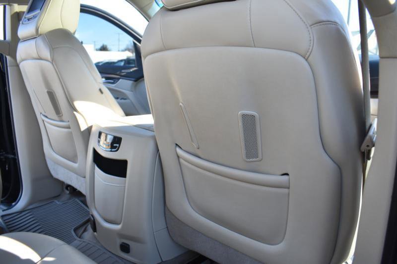 Used 2019 Cadillac Escalade ESV Luxury image 29