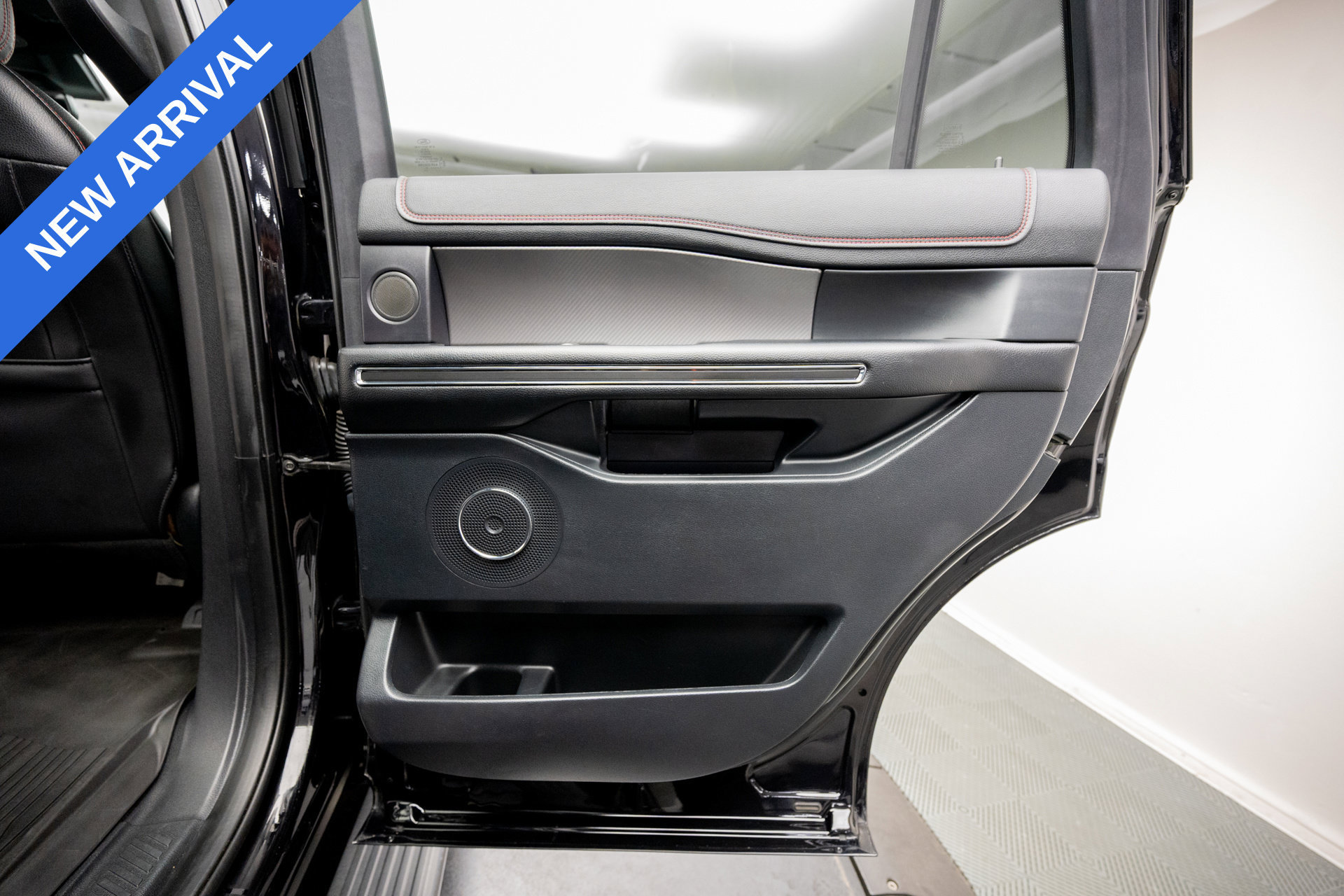Used 2021 Ford Expedition Limited AWD/4WD image 29